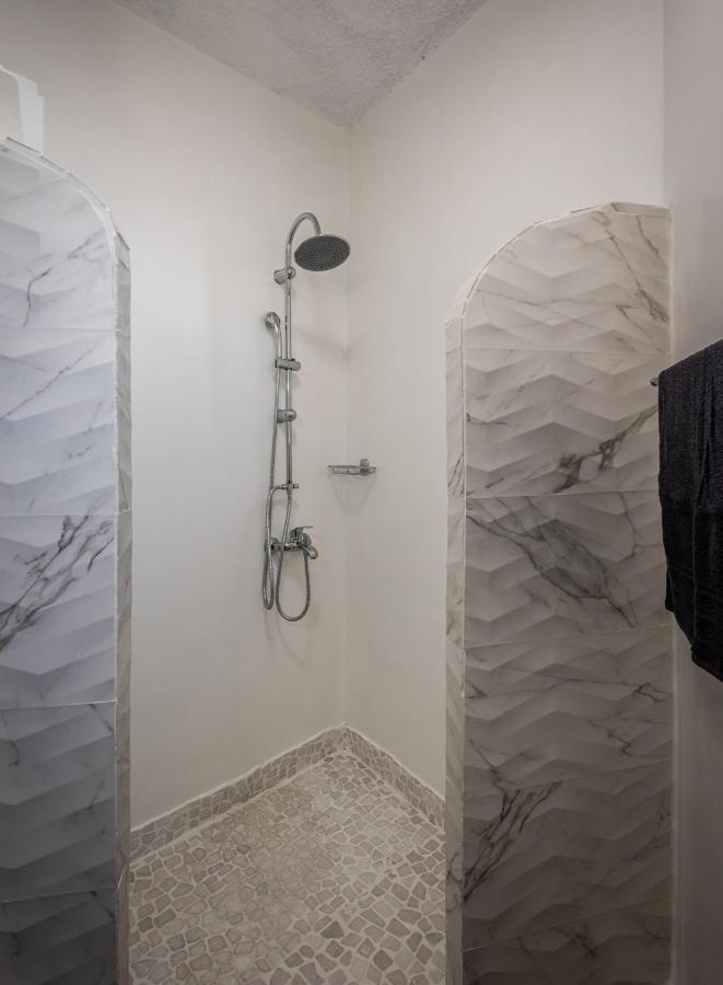 Milos Inn Adamantas  Ngoại thất bức ảnh