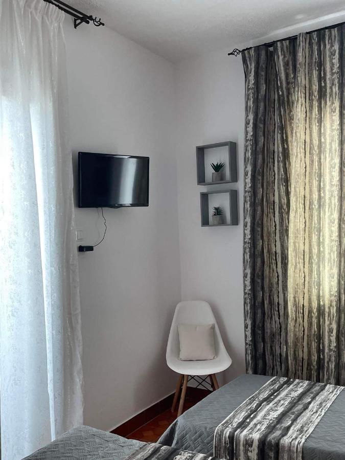 Milos Inn Adamantas  Ngoại thất bức ảnh